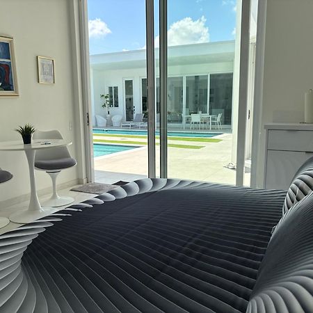 Men Only Clothing Option Guesthouse Near Wilton Manors Fort Lauderdale Exterior photo